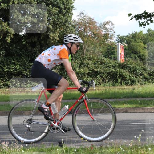 10.08.2025 - GEWOBA Citytriathlon Bremen Yannick Fuchs http://msf.ph/oto/8562637 10.08.2025 10:40:56 Radfahren 37, 67, 73, 139, 141, 153, 203, 237, 369, 431 meine-sportfotos.de