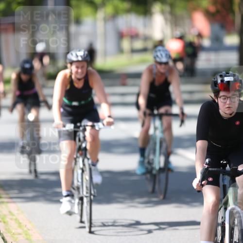 10.08.2025 - GEWOBA Citytriathlon Bremen Yannick Fuchs http://msf.ph/oto/8562658 10.08.2025 14:30:41 Radfahren 8, 12, 107, 178, 328, 341, 345, 347, 356, 381, 399, 409, 416, 461, 504 meine-sportfotos.de