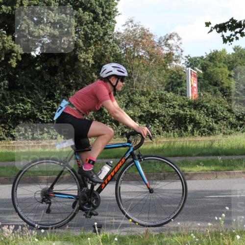 10.08.2025 - GEWOBA Citytriathlon Bremen Yannick Fuchs http://msf.ph/oto/8562682 10.08.2025 10:41:06 Radfahren 37, 73, 139, 153, 203, 237, 369 meine-sportfotos.de