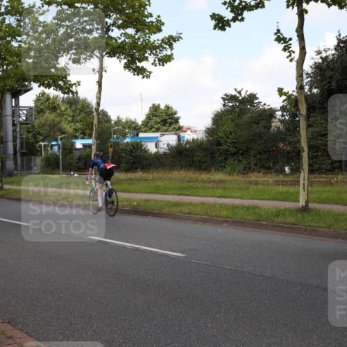 10.08.2025 - GEWOBA Citytriathlon Bremen Yannick Fuchs http://msf.ph/oto/8562714 10.08.2025 12:29:54 Radfahren 640, 675, 688, 699, 717, 751, 769, 875, 942, 960 meine-sportfotos.de