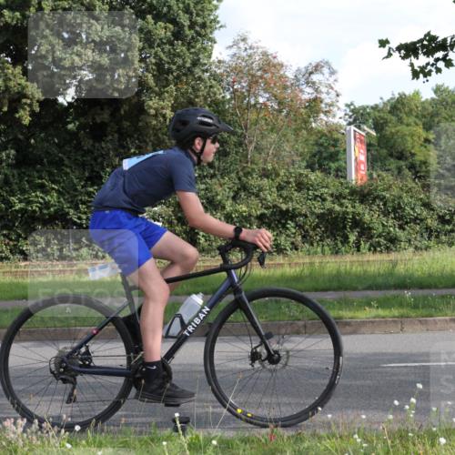 10.08.2025 - GEWOBA Citytriathlon Bremen Yannick Fuchs http://msf.ph/oto/8562750 10.08.2025 10:41:30 Radfahren 15, 191, 195, 484 meine-sportfotos.de