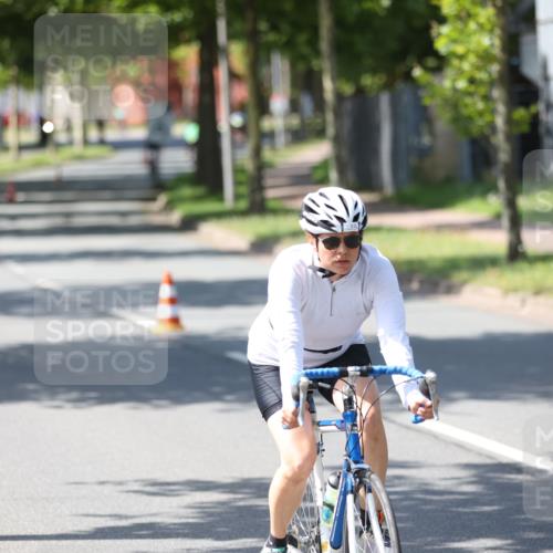 10.08.2025 - GEWOBA Citytriathlon Bremen Yannick Fuchs http://msf.ph/oto/8562761 10.08.2025 14:32:26 Radfahren 105, 113, 284, 299, 344, 355, 362, 366, 370, 393, 433, 463, 489, 508 meine-sportfotos.de