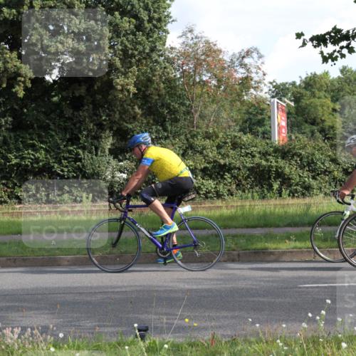 10.08.2025 - GEWOBA Citytriathlon Bremen Yannick Fuchs http://msf.ph/oto/8562762 10.08.2025 10:41:37 Radfahren 3, 15, 195, 395, 484 meine-sportfotos.de