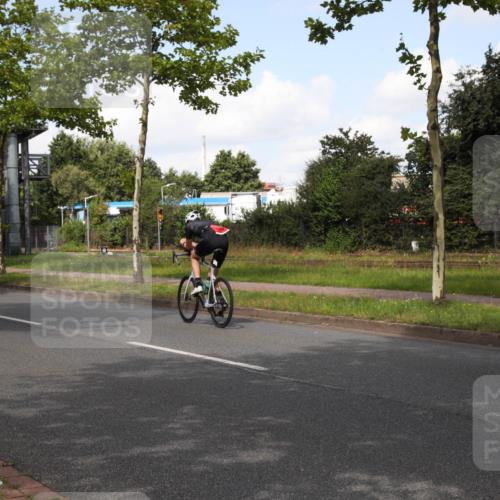 10.08.2025 - GEWOBA Citytriathlon Bremen Yannick Fuchs http://msf.ph/oto/8562789 10.08.2025 12:30:27 Radfahren 722, 733, 745, 767, 823, 924, 932, 935, 943, 1011, 1013 meine-sportfotos.de