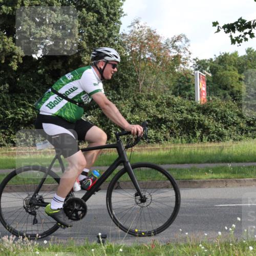 10.08.2025 - GEWOBA Citytriathlon Bremen Yannick Fuchs http://msf.ph/oto/8562814 10.08.2025 10:42:00 Radfahren 9, 41, 177, 223, 410 meine-sportfotos.de