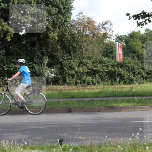 10.08.2025 - GEWOBA Citytriathlon Bremen Yannick Fuchs http://msf.ph/oto/8562833 10.08.2025 10:42:04 Radfahren 9, 41, 131, 177, 223, 410 meine-sportfotos.de