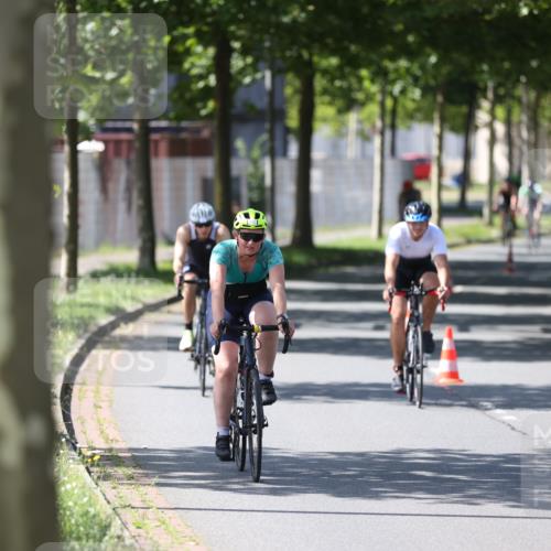 10.08.2025 - GEWOBA Citytriathlon Bremen Yannick Fuchs http://msf.ph/oto/8562844 10.08.2025 14:33:00 Radfahren 14, 15, 37, 82, 93, 96, 118, 122, 243, 357, 387, 473, 501 meine-sportfotos.de