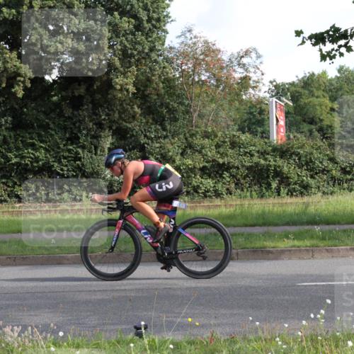 10.08.2025 - GEWOBA Citytriathlon Bremen Yannick Fuchs http://msf.ph/oto/8562849 10.08.2025 10:42:07 Radfahren 25, 41, 131, 177, 223 meine-sportfotos.de
