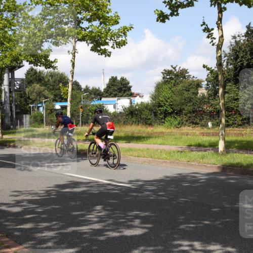10.08.2025 - GEWOBA Citytriathlon Bremen Yannick Fuchs http://msf.ph/oto/8562870 10.08.2025 12:31:05 Radfahren 621, 692, 753, 801, 1020 meine-sportfotos.de