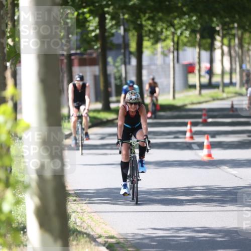 10.08.2025 - GEWOBA Citytriathlon Bremen Yannick Fuchs http://msf.ph/oto/8562871 10.08.2025 14:33:28 Radfahren 2, 48, 74, 138, 207, 440, 514, 518, 519 meine-sportfotos.de