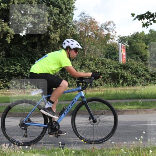 10.08.2025 - GEWOBA Citytriathlon Bremen Yannick Fuchs http://msf.ph/oto/8562886 10.08.2025 10:42:25 Radfahren 13, 25, 89, 131, 167, 175, 189, 199 meine-sportfotos.de