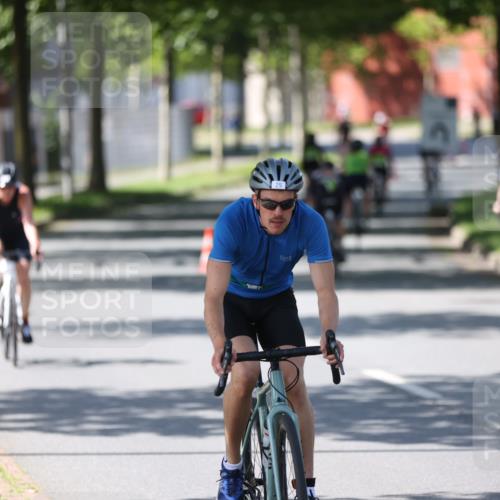 10.08.2025 - GEWOBA Citytriathlon Bremen Yannick Fuchs http://msf.ph/oto/8562894 10.08.2025 14:33:39 Radfahren 2, 25, 48, 65, 138, 440, 514, 519, 522 meine-sportfotos.de