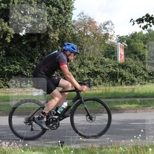 10.08.2025 - GEWOBA Citytriathlon Bremen Yannick Fuchs http://msf.ph/oto/8562921 10.08.2025 10:42:36 Radfahren 13, 17, 89, 167, 175, 199 meine-sportfotos.de