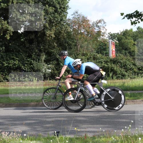 10.08.2025 - GEWOBA Citytriathlon Bremen Yannick Fuchs http://msf.ph/oto/8562932 10.08.2025 10:42:43 Radfahren 13, 17, 89, 175, 199 meine-sportfotos.de