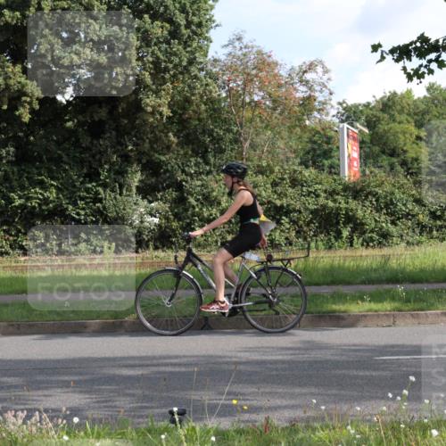 10.08.2025 - GEWOBA Citytriathlon Bremen Yannick Fuchs http://msf.ph/oto/8563000 10.08.2025 10:43:29 Radfahren 27, 53, 217, 361, 422 meine-sportfotos.de