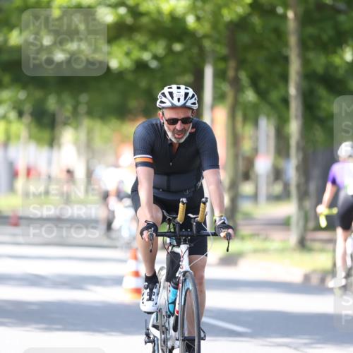 10.08.2025 - GEWOBA Citytriathlon Bremen Yannick Fuchs http://msf.ph/oto/8563014 10.08.2025 14:34:43 Radfahren 23, 31, 79, 88, 144, 146, 300, 465, 502, 511, 524 meine-sportfotos.de
