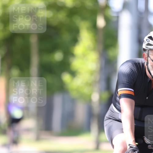 10.08.2025 - GEWOBA Citytriathlon Bremen Yannick Fuchs http://msf.ph/oto/8563020 10.08.2025 14:34:43 Radfahren 23, 31, 79, 88, 144, 146, 300, 465, 502, 511, 524 meine-sportfotos.de