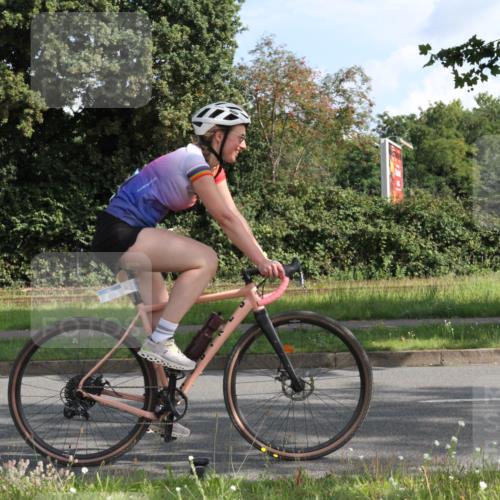 10.08.2025 - GEWOBA Citytriathlon Bremen Yannick Fuchs http://msf.ph/oto/8563060 10.08.2025 10:43:46 Radfahren 53, 179, 217, 425, 487, 507 meine-sportfotos.de