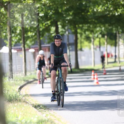 10.08.2025 - GEWOBA Citytriathlon Bremen Yannick Fuchs http://msf.ph/oto/8563075 10.08.2025 14:34:58 Radfahren 23, 31, 68, 72, 268, 340, 413, 430, 502, 511 meine-sportfotos.de