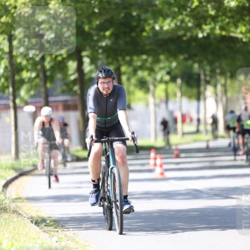 10.08.2025 - GEWOBA Citytriathlon Bremen Yannick Fuchs http://msf.ph/oto/8563080 10.08.2025 14:34:58 Radfahren 23, 31, 68, 72, 268, 340, 413, 430, 502, 511 meine-sportfotos.de