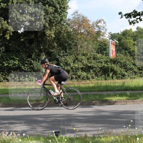 10.08.2025 - GEWOBA Citytriathlon Bremen Yannick Fuchs http://msf.ph/oto/8563098 10.08.2025 10:44:21 Radfahren 235, 351, 511 meine-sportfotos.de