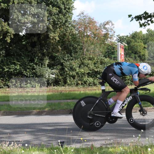 10.08.2025 - GEWOBA Citytriathlon Bremen Yannick Fuchs http://msf.ph/oto/8563139 10.08.2025 10:44:44 Radfahren 133, 465, 511 meine-sportfotos.de