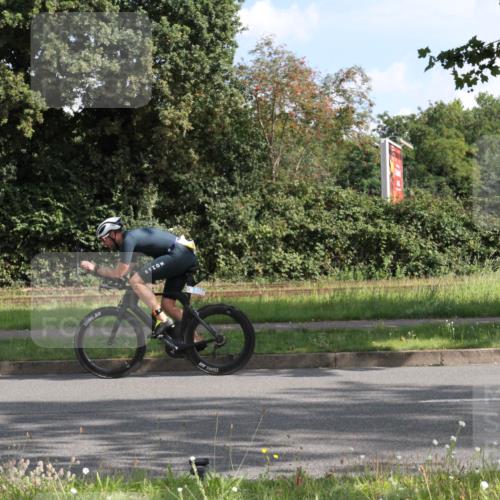 10.08.2025 - GEWOBA Citytriathlon Bremen Yannick Fuchs http://msf.ph/oto/8563151 10.08.2025 10:44:51 Radfahren 133 meine-sportfotos.de