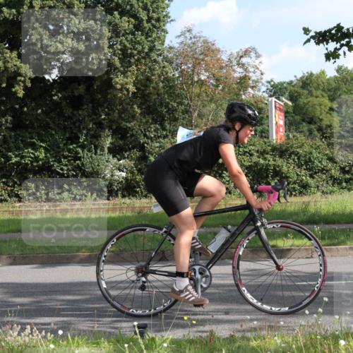 10.08.2025 - GEWOBA Citytriathlon Bremen Yannick Fuchs http://msf.ph/oto/8563177 10.08.2025 10:45:22 Radfahren 183, 187, 412 meine-sportfotos.de