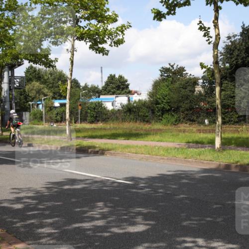10.08.2025 - GEWOBA Citytriathlon Bremen Yannick Fuchs http://msf.ph/oto/8563188 10.08.2025 12:34:13 Radfahren 553, 637, 768, 822, 834, 867, 891 meine-sportfotos.de