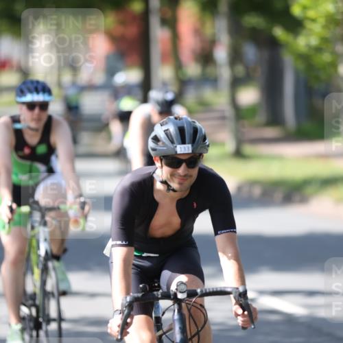 10.08.2025 - GEWOBA Citytriathlon Bremen Yannick Fuchs http://msf.ph/oto/8563203 10.08.2025 14:35:23 Radfahren 38, 43, 98, 108, 127, 133, 233, 264, 319, 398, 414 meine-sportfotos.de