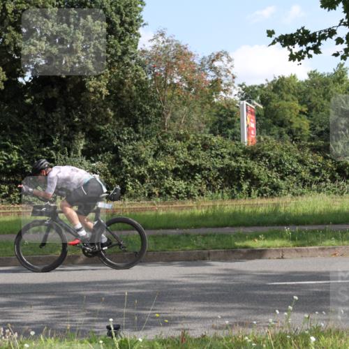 10.08.2025 - GEWOBA Citytriathlon Bremen Yannick Fuchs http://msf.ph/oto/8563232 10.08.2025 10:46:50 Radfahren  meine-sportfotos.de