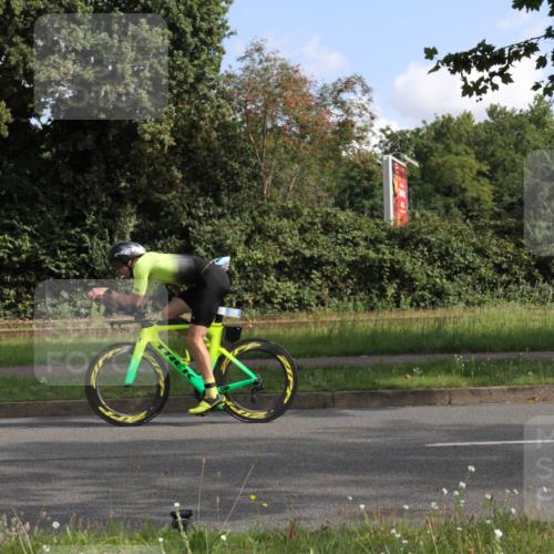 10.08.2025 - GEWOBA Citytriathlon Bremen Yannick Fuchs http://msf.ph/oto/8563270 10.08.2025 10:47:36 Radfahren 205 meine-sportfotos.de