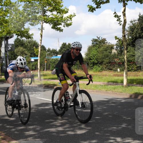 10.08.2025 - GEWOBA Citytriathlon Bremen Yannick Fuchs http://msf.ph/oto/8563274 10.08.2025 12:35:07 Radfahren 558, 680, 707, 855, 902, 915, 956, 973, 977, 1035 meine-sportfotos.de