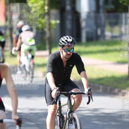 10.08.2025 - GEWOBA Citytriathlon Bremen Yannick Fuchs http://msf.ph/oto/8563278 10.08.2025 14:35:48 Radfahren 64, 108, 129, 173, 233, 319, 339, 395, 421 meine-sportfotos.de