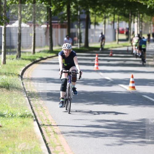 10.08.2025 - GEWOBA Citytriathlon Bremen Yannick Fuchs http://msf.ph/oto/8563308 10.08.2025 14:35:54 Radfahren 32, 64, 129, 173, 339, 395, 452 meine-sportfotos.de