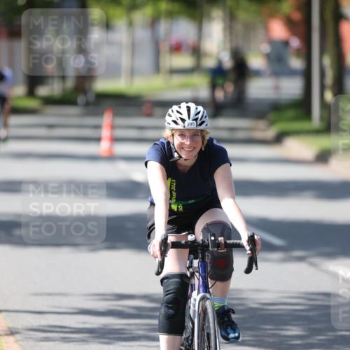 10.08.2025 - GEWOBA Citytriathlon Bremen Yannick Fuchs http://msf.ph/oto/8563319 10.08.2025 14:35:56 Radfahren 32, 64, 129, 173, 395, 437, 452 meine-sportfotos.de
