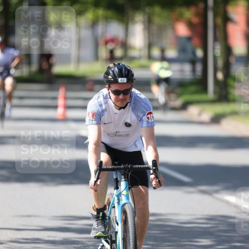 10.08.2025 - GEWOBA Citytriathlon Bremen Yannick Fuchs http://msf.ph/oto/8563337 10.08.2025 14:36:00 Radfahren 32, 64, 129, 173, 261, 395, 437, 452 meine-sportfotos.de