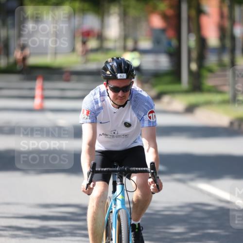 10.08.2025 - GEWOBA Citytriathlon Bremen Yannick Fuchs http://msf.ph/oto/8563339 10.08.2025 14:36:00 Radfahren 32, 64, 129, 173, 261, 395, 437, 452 meine-sportfotos.de