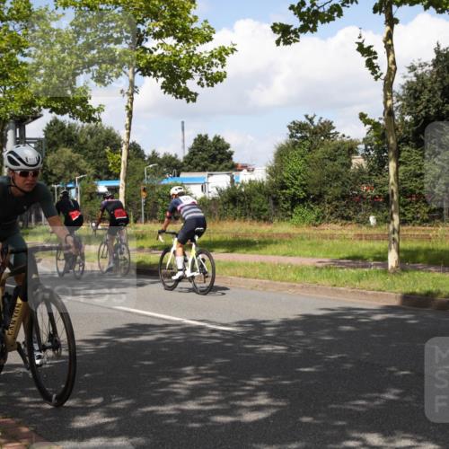 10.08.2025 - GEWOBA Citytriathlon Bremen Yannick Fuchs http://msf.ph/oto/8563345 10.08.2025 12:35:46 Radfahren 719, 763, 783, 833, 843, 877, 919, 933, 966 meine-sportfotos.de