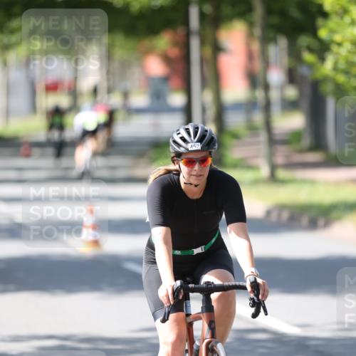 10.08.2025 - GEWOBA Citytriathlon Bremen Yannick Fuchs http://msf.ph/oto/8563380 10.08.2025 14:36:09 Radfahren 32, 261, 380, 437, 452 meine-sportfotos.de