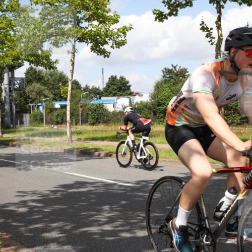 10.08.2025 - GEWOBA Citytriathlon Bremen Yannick Fuchs http://msf.ph/oto/8563381 10.08.2025 12:36:11 Radfahren 567, 582, 636, 639, 759, 877 meine-sportfotos.de