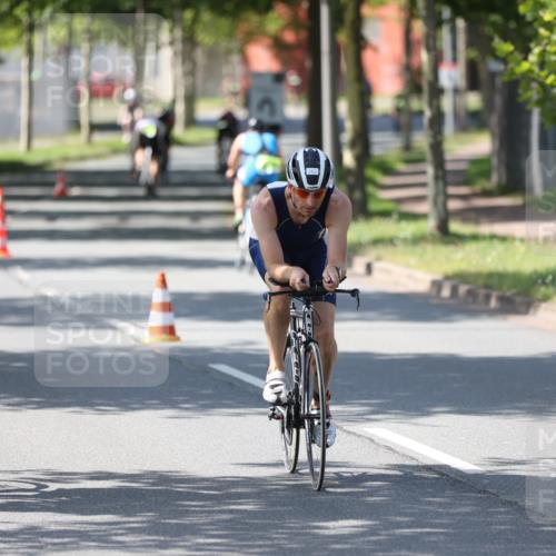 10.08.2025 - GEWOBA Citytriathlon Bremen Yannick Fuchs http://msf.ph/oto/8563383 10.08.2025 14:36:12 Radfahren 32, 261, 380, 437, 452 meine-sportfotos.de