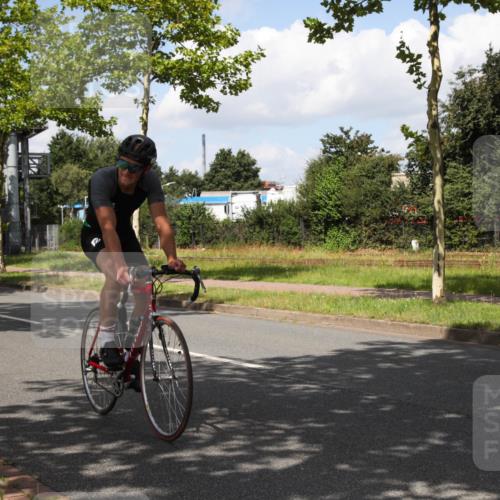 10.08.2025 - GEWOBA Citytriathlon Bremen Yannick Fuchs http://msf.ph/oto/8563392 10.08.2025 12:36:16 Radfahren 565, 567, 582, 599, 636, 639, 759, 766, 790 meine-sportfotos.de
