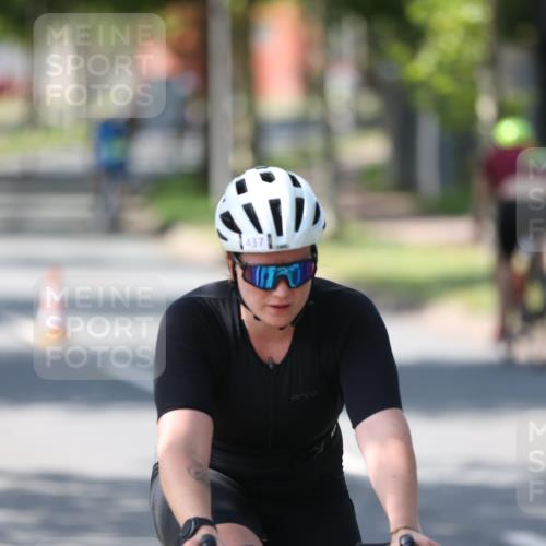 10.08.2025 - GEWOBA Citytriathlon Bremen Yannick Fuchs http://msf.ph/oto/8563399 10.08.2025 14:36:13 Radfahren 32, 261, 380, 437, 452 meine-sportfotos.de