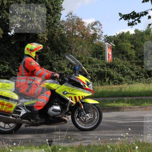 10.08.2025 - GEWOBA Citytriathlon Bremen Yannick Fuchs http://msf.ph/oto/8563418 10.08.2025 10:49:26 Radfahren 81, 151, 245, 387, 405, 407, 420, 430 meine-sportfotos.de