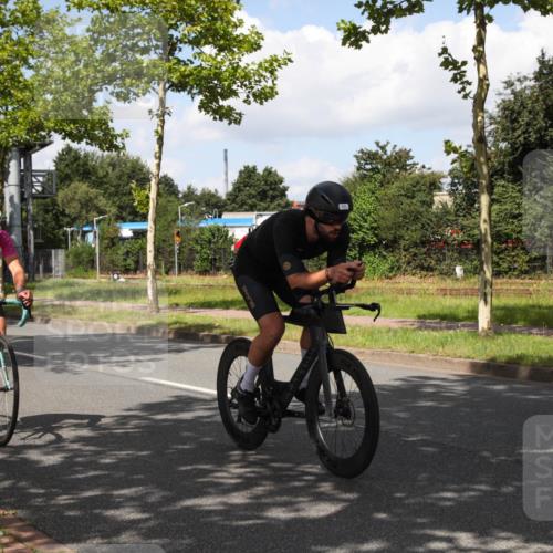 10.08.2025 - GEWOBA Citytriathlon Bremen Yannick Fuchs http://msf.ph/oto/8563433 10.08.2025 12:36:43 Radfahren 570, 701, 739, 750, 765, 781, 789, 794, 872, 1025, 1029, 1032 meine-sportfotos.de