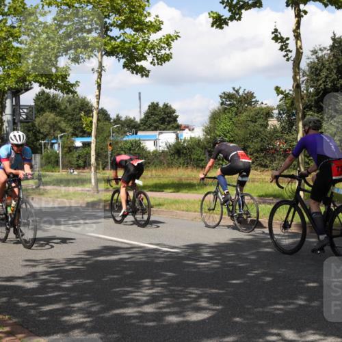 10.08.2025 - GEWOBA Citytriathlon Bremen Yannick Fuchs http://msf.ph/oto/8563471 10.08.2025 12:37:17 Radfahren 726, 804, 982 meine-sportfotos.de