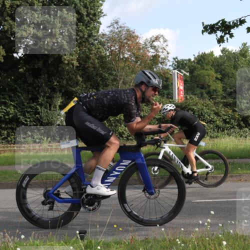 10.08.2025 - GEWOBA Citytriathlon Bremen Yannick Fuchs http://msf.ph/oto/8563481 10.08.2025 10:49:58 Radfahren 147, 408, 432, 441 meine-sportfotos.de