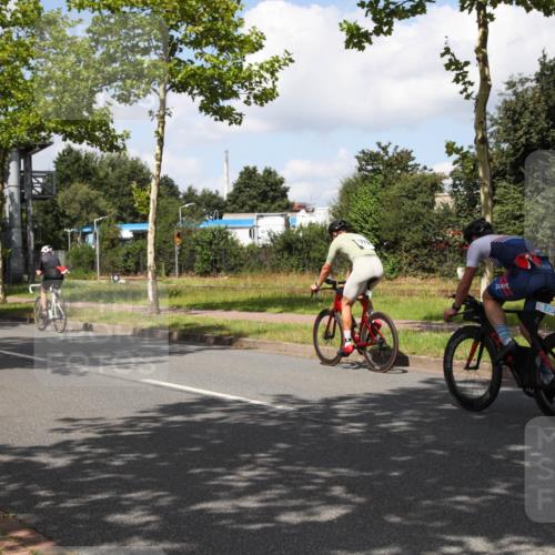 10.08.2025 - GEWOBA Citytriathlon Bremen Yannick Fuchs http://msf.ph/oto/8563526 10.08.2025 12:38:02 Radfahren 618, 671, 761, 764, 782, 825, 844, 1018 meine-sportfotos.de
