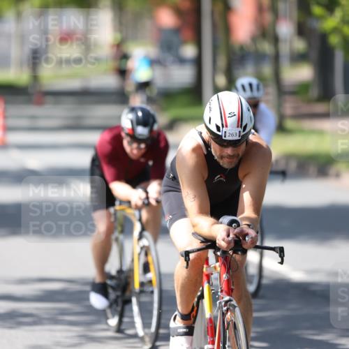 10.08.2025 - GEWOBA Citytriathlon Bremen Yannick Fuchs http://msf.ph/oto/8563563 10.08.2025 14:36:58 Radfahren 24, 57, 106, 123, 136, 164, 227, 239, 240, 256, 257, 263, 314 meine-sportfotos.de